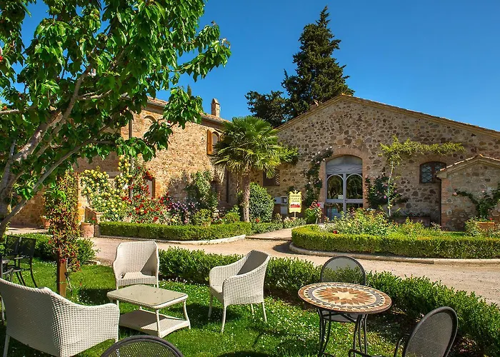 Villa Castello di Spedaletto da Laura Pienza